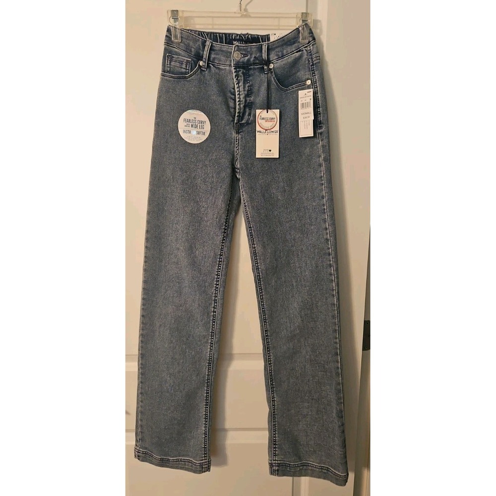 Womens Wallflower Curvy Super High Rise Wide Leg Jeans. XXS NWT